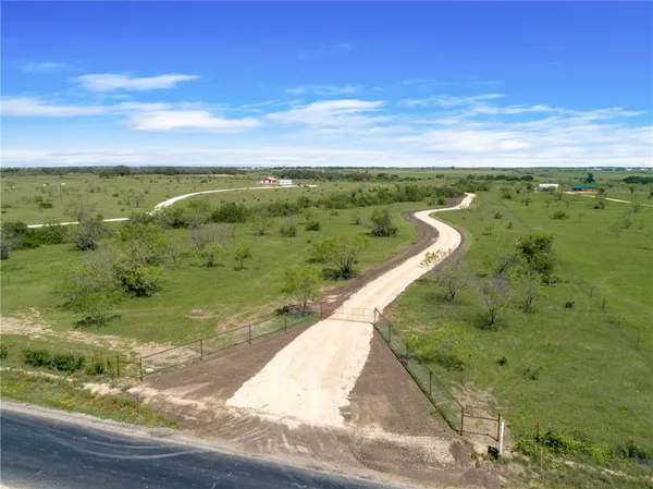 $800,000 | 236 County Road 236, Liberty Hill, TX 78642