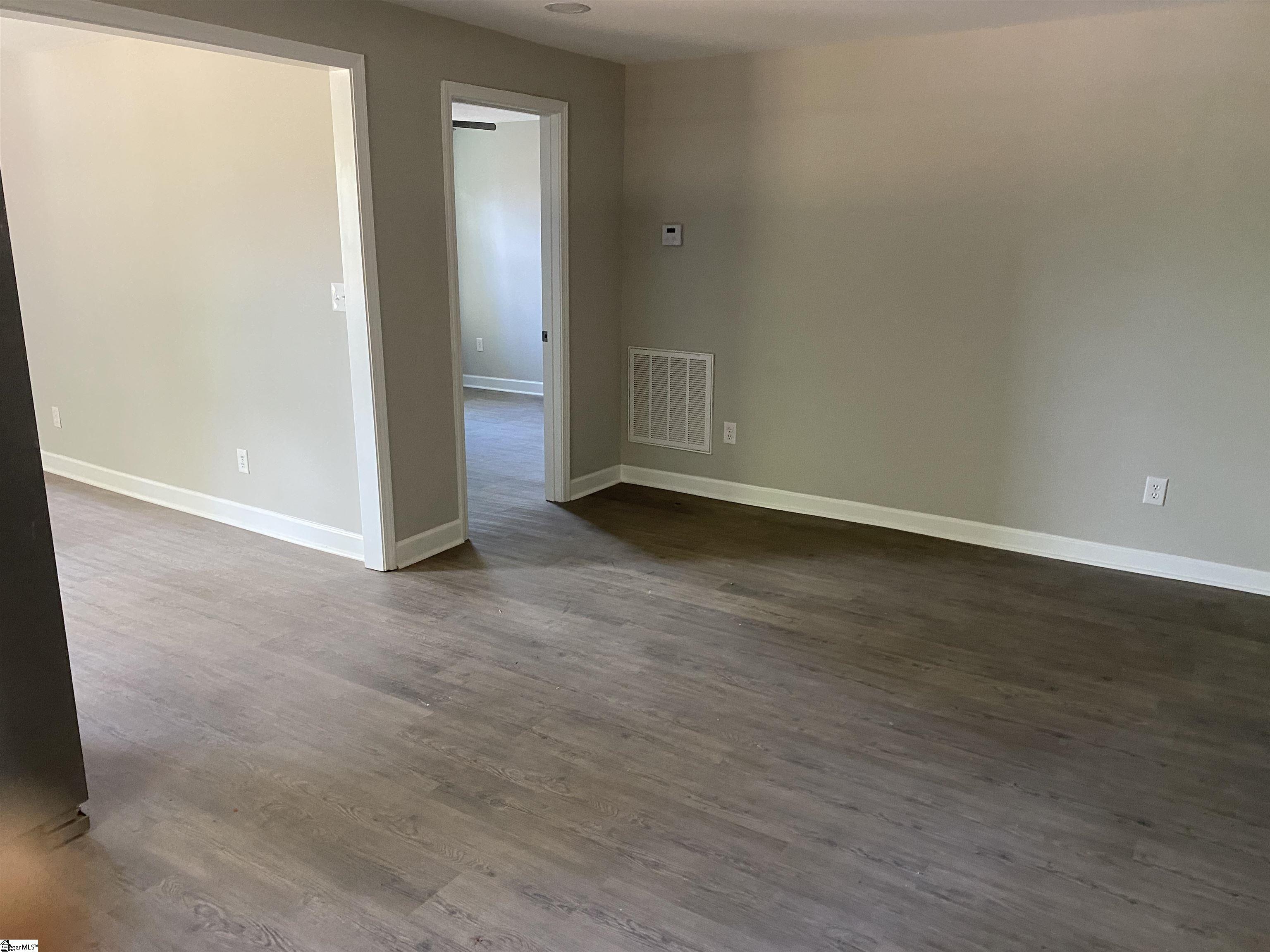 1411 Mathis Road Greenwood, SC 29649 - Photo 14 of 15 Gallery Image 14