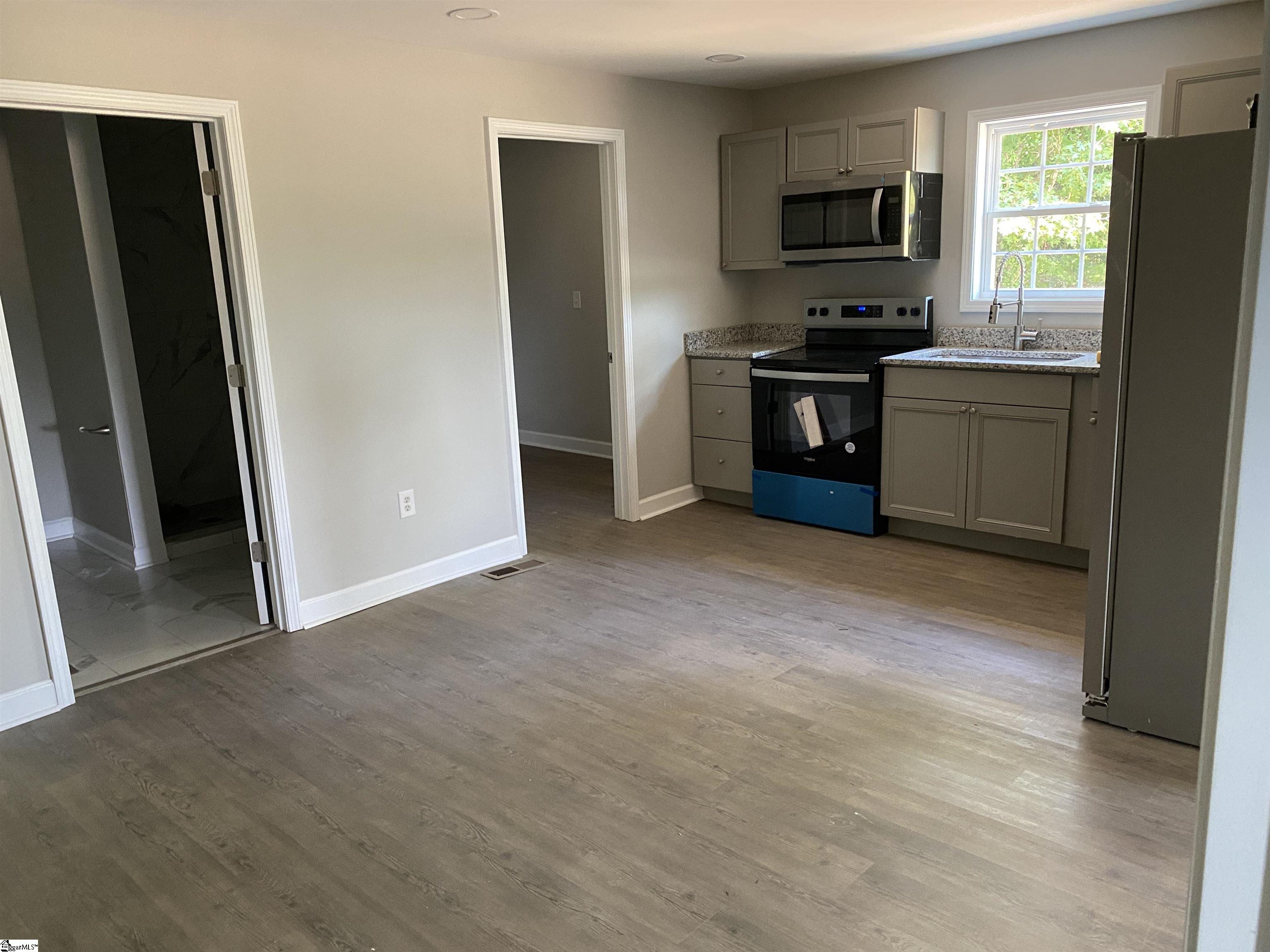 1411 Mathis Road Greenwood, SC 29649 - Photo 6 of 15 Gallery Image 6