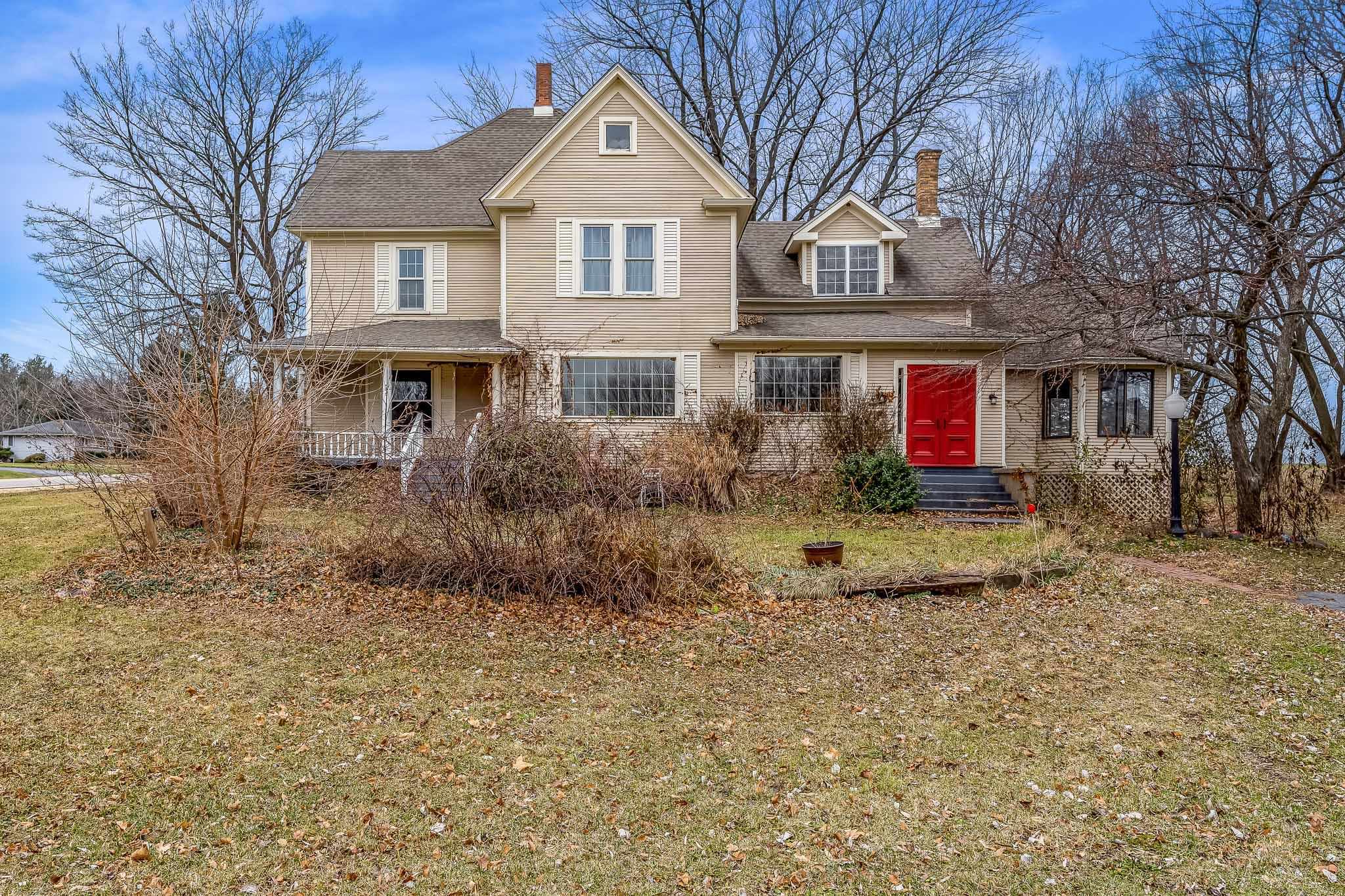 2826 Orth Road Belvidere, IL 61008 - Photo 1 of 43 a front view of house with yard