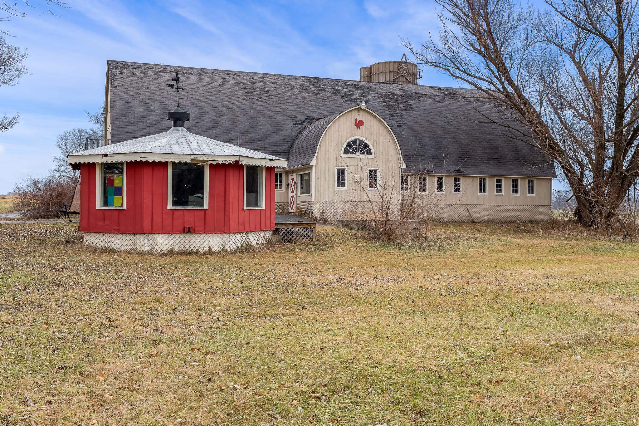 2826 Orth Road Belvidere, IL 61008 - Photo 5 of 43 a front view of a house with a yard