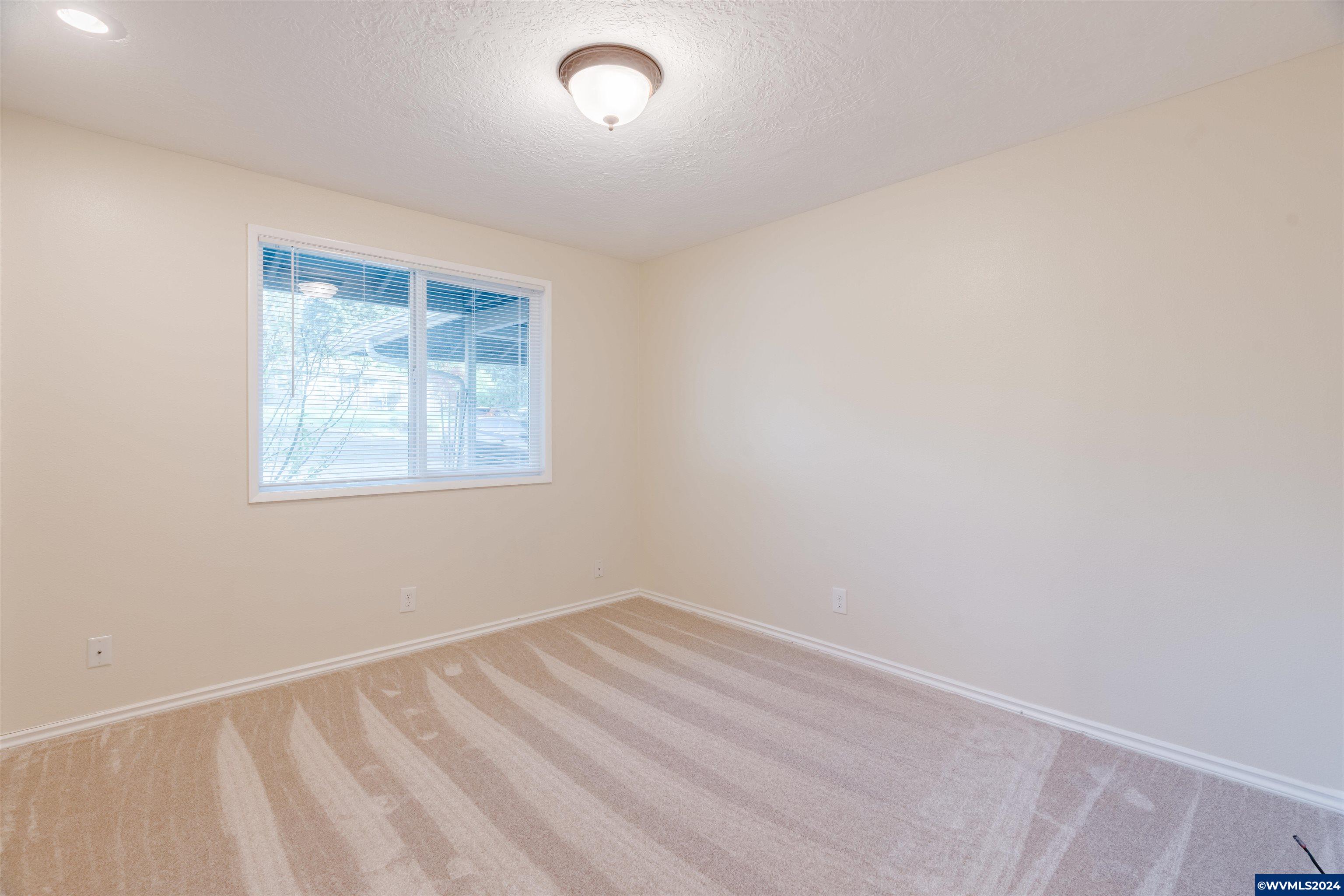 1395 Western Way Salem, OR 97304 - Photo 27 of 37