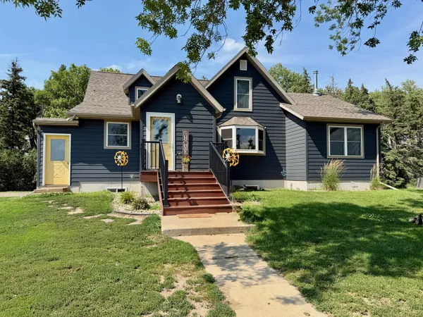 $749,900 | 319-311 60th Avenue, Pipestone, MN 56164
