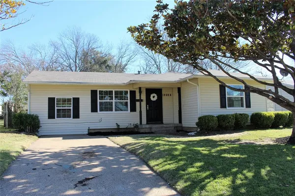 $1,950 | 12028 Hoblitzelle Drive, Dallas, TX 75243