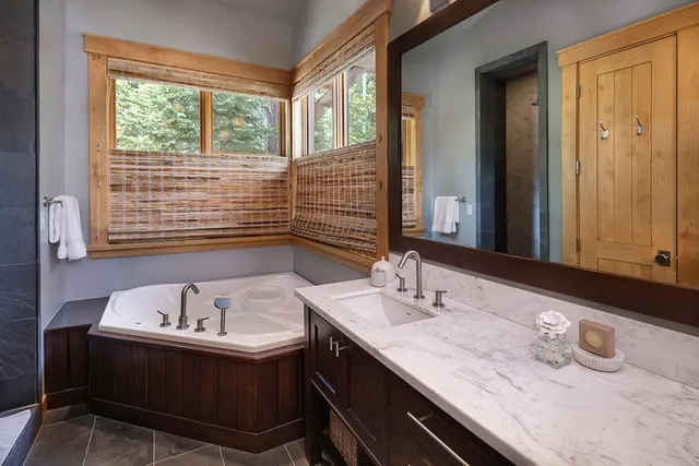 $5,895,000 | 8215 Olana Drive, Truckee, CA 96161