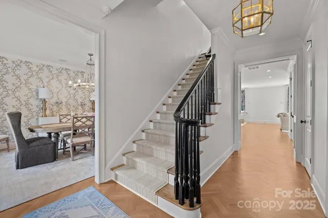 $2,499,000 | 1625 Bibury Lane, Charlotte, NC 28211