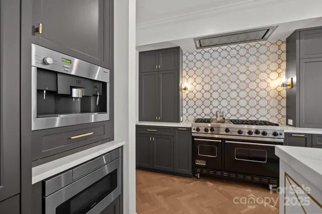 $2,499,000 | 1625 Bibury Lane, Charlotte, NC 28211