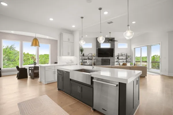 $1,495,000 | 104 Lodestone Cove, Austin, TX 78738