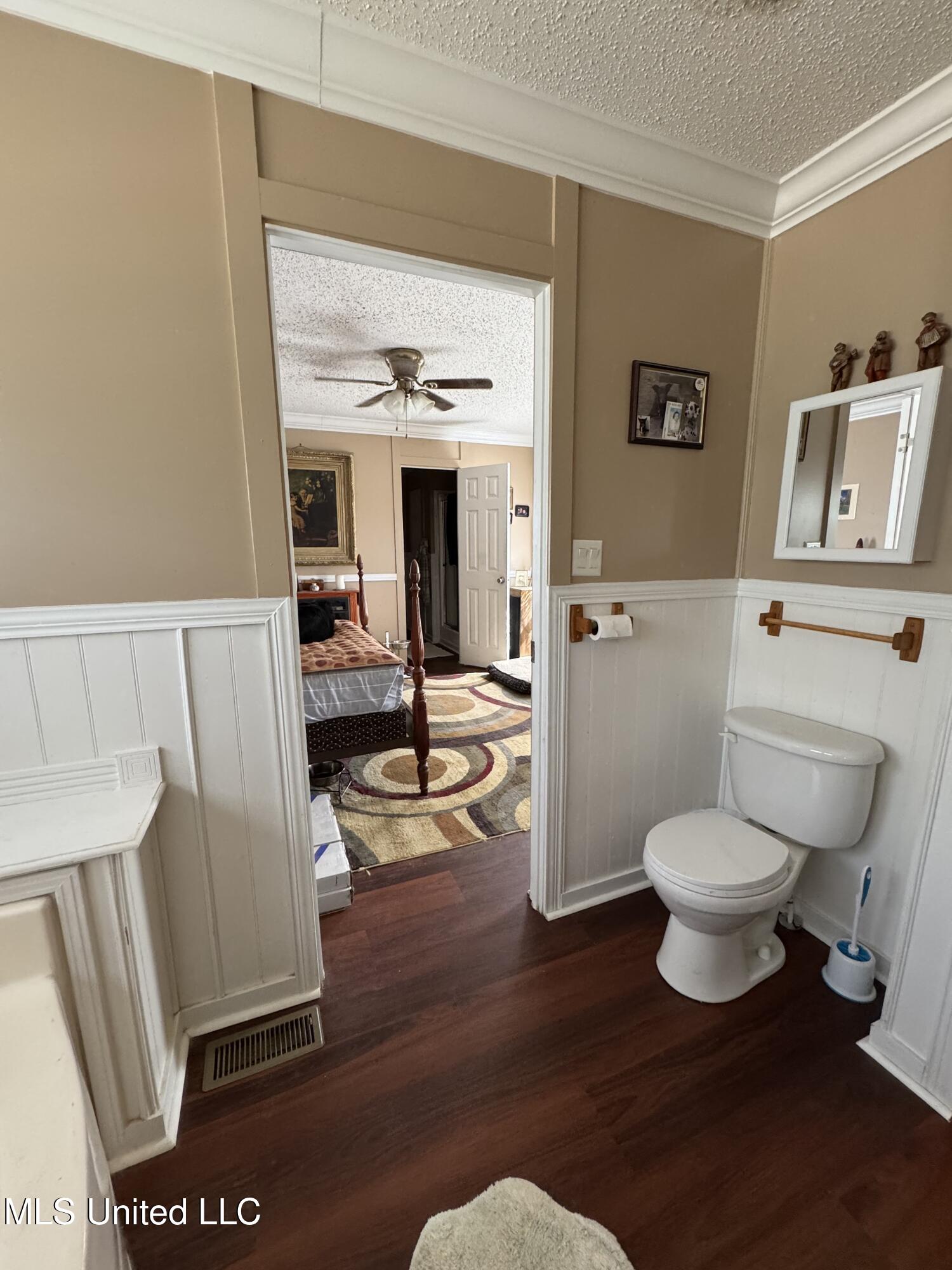 23951 Standard Cemetery Road Kiln, MS 39556 - Photo 28 of 36 Bathroom with Master Bedroom
