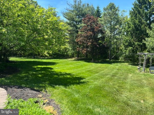 23 Zaitz Farm Road West Windsor, NJ 08550 - Photo 11 of 15