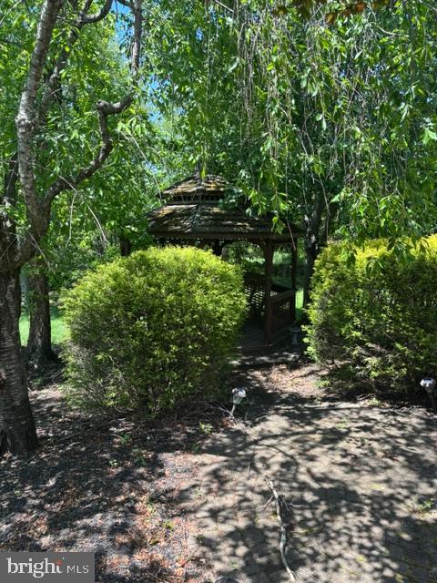 23 Zaitz Farm Road West Windsor, NJ 08550 - Photo 8 of 15