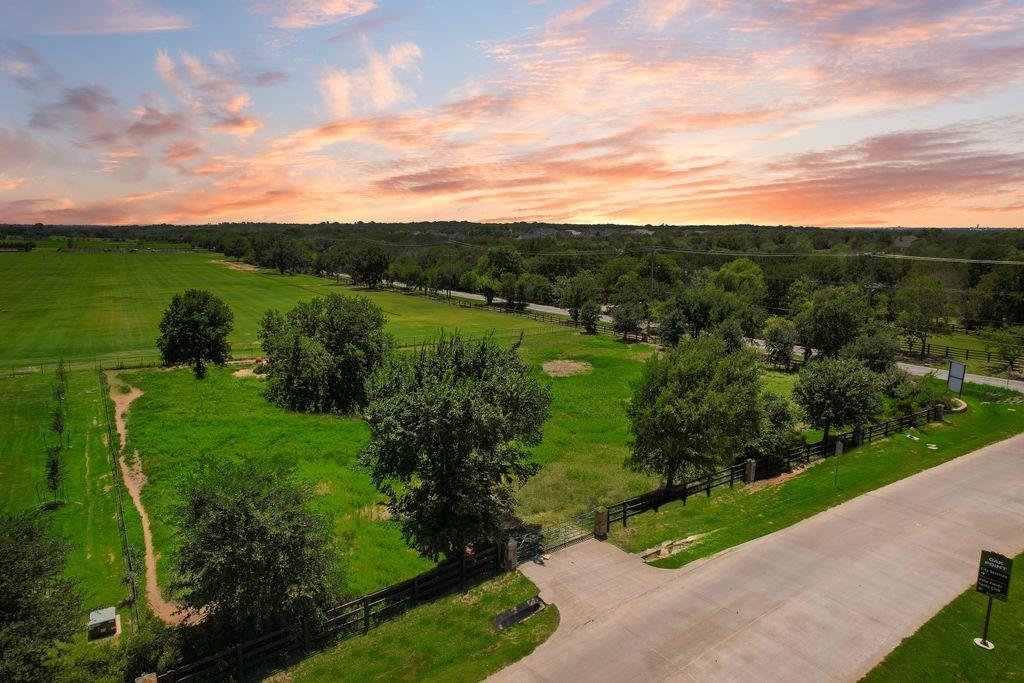 521 Martingale Trail Oak Point, TX 75068 - Photo 36 of 36 a view of a garden with potted plants