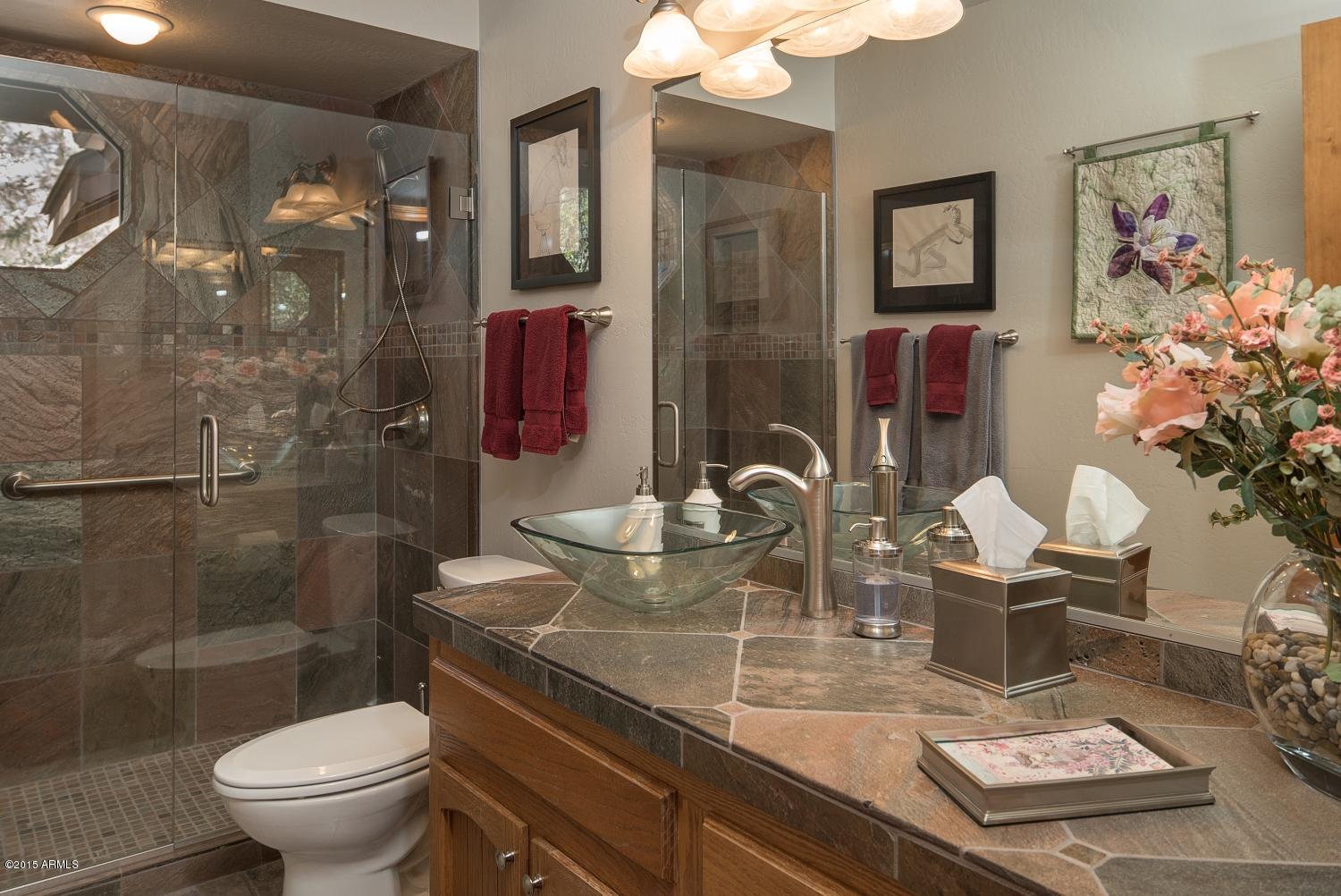 1625 Valley Ranch Circle Prescott, AZ 86303 - Photo 14 of 22 14 - Main Level Bathroom - 1625 Valley R