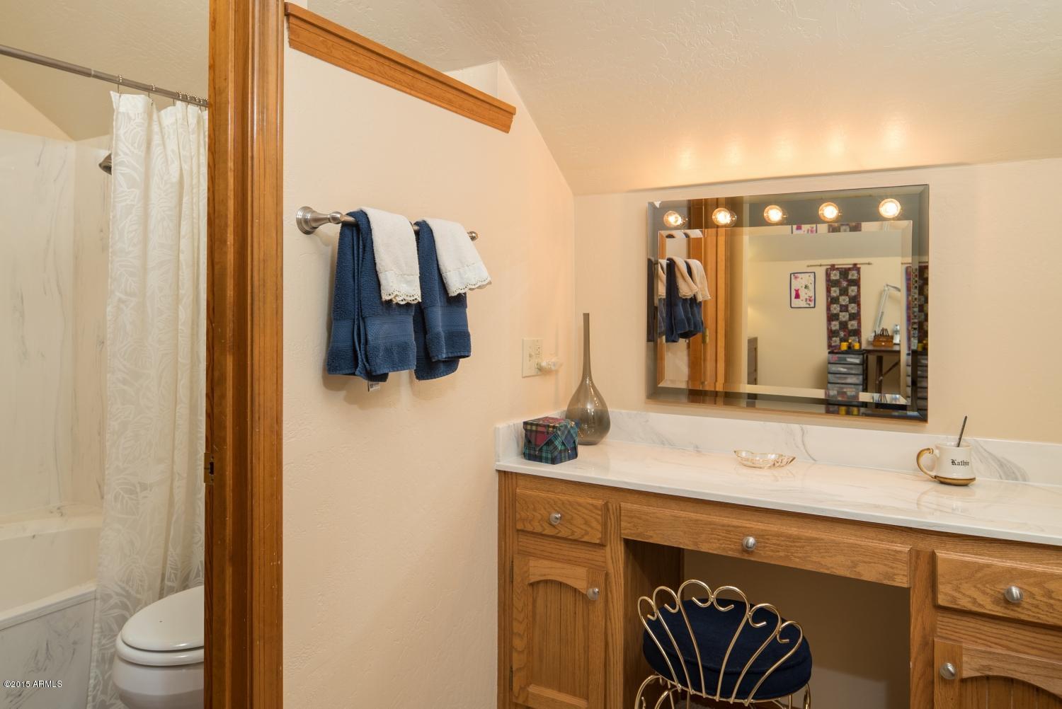 1625 Valley Ranch Circle Prescott, AZ 86303 - Photo 18 of 22 18 - Master Bathroom Upper Level - 1625