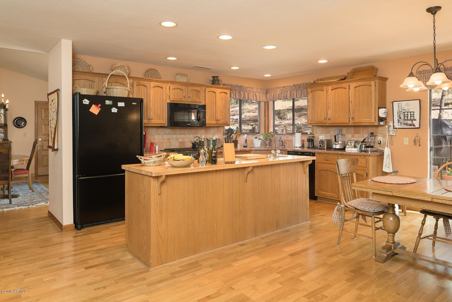 1625 Valley Ranch Circle Prescott, AZ 86303 - Photo 7 of 22 Kitchen - 1625 Valley Ranch Circle