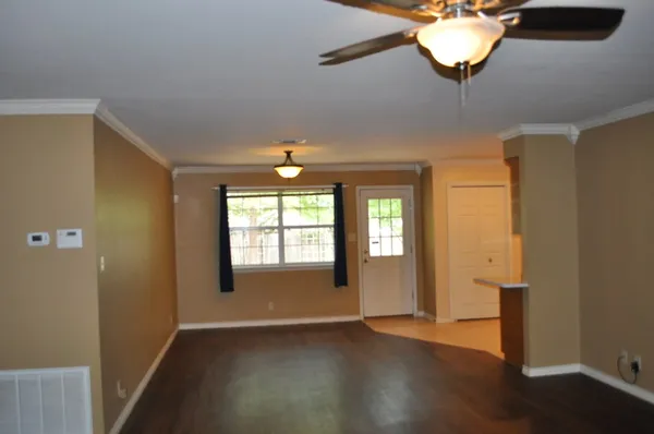 $1,750 | 705 Dawn Lane, Fredericksburg, TX 78624