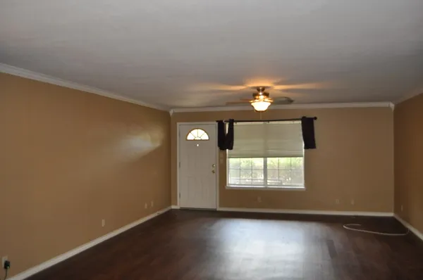 $1,750 | 705 Dawn Lane, Fredericksburg, TX 78624