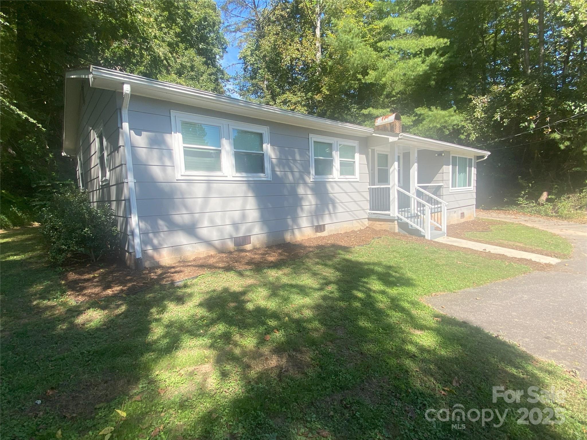 2430 Bill Tuttle Road Lenoir, NC 28645 - Photo 2 of 16 Gallery Image 2