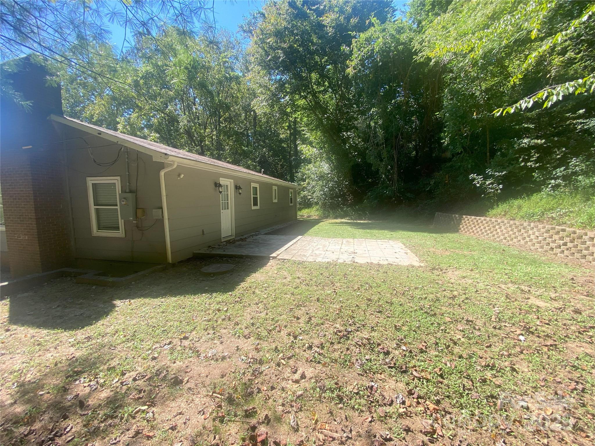 2430 Bill Tuttle Road Lenoir, NC 28645 - Photo 3 of 16 Gallery Image 3