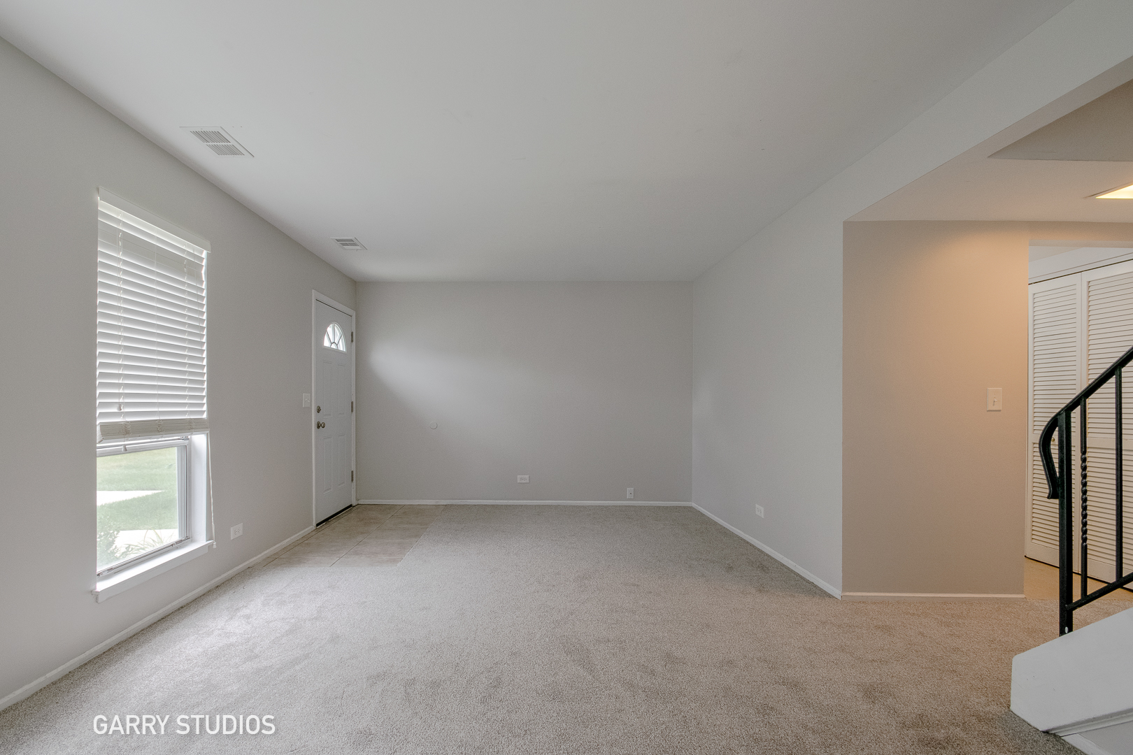 402 Rodenburg Road, Unit 402 Roselle, IL 60172 - Photo 2 of 13