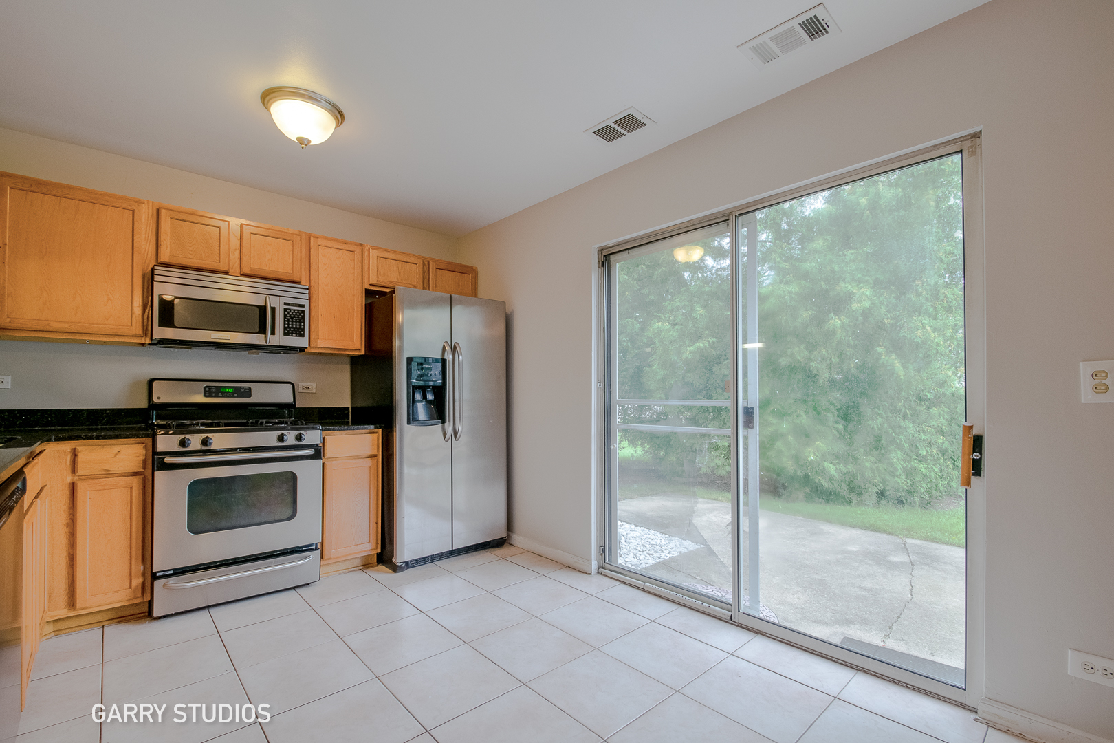 402 Rodenburg Road, Unit 402 Roselle, IL 60172 - Photo 6 of 13