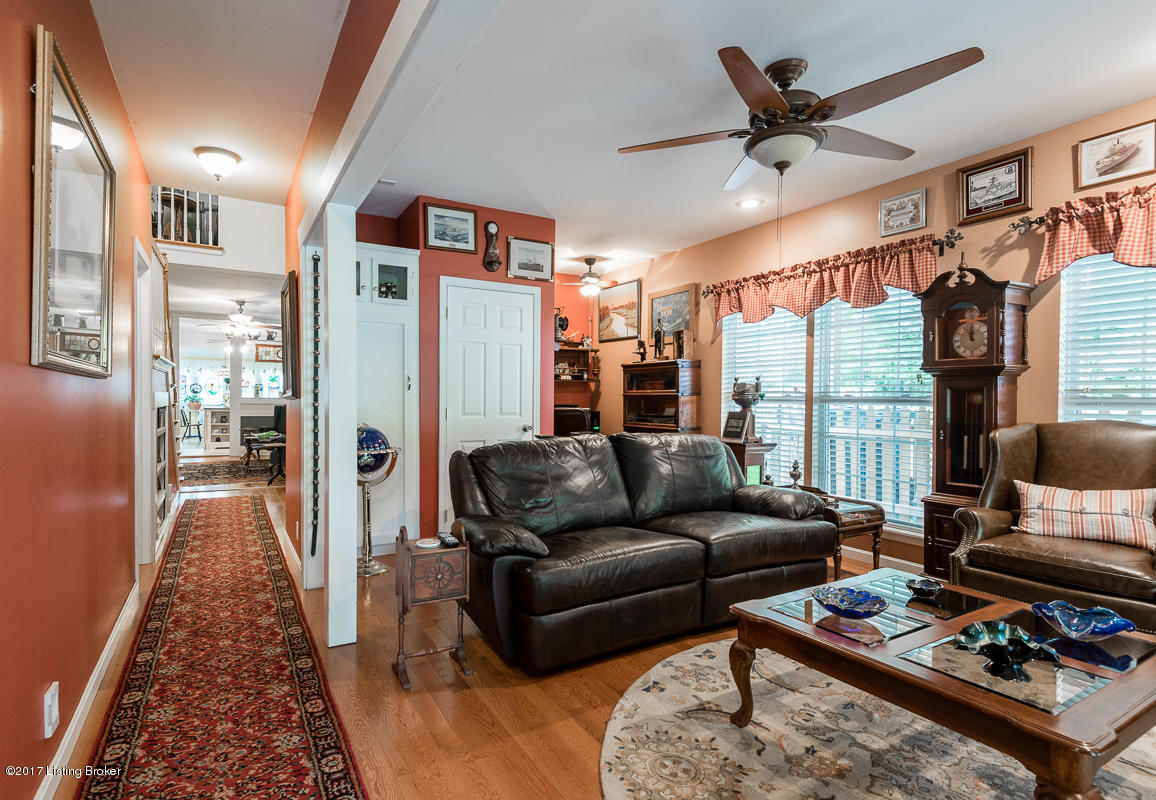 1908 Long Run Road Louisville, KY 40245 - Photo 13 of 37 Den/office