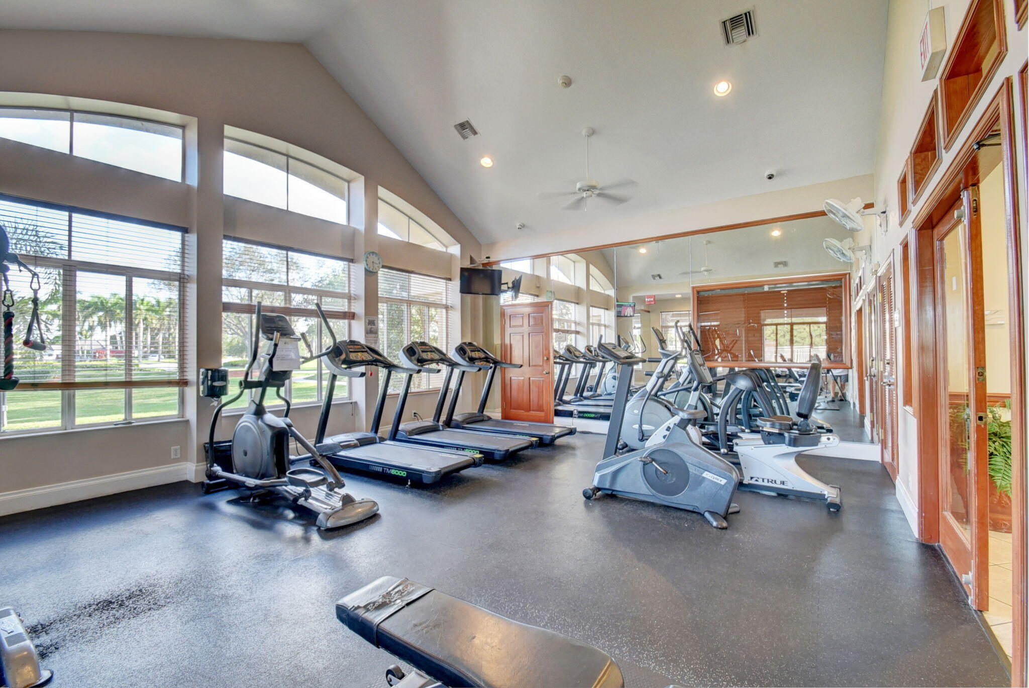 3738 Old Lighthouse Circle, Unit SEASON RENTAL) Wellington, FL 33414 - Photo 113 of 131 113-web-or-mls-Grand Isles (8)