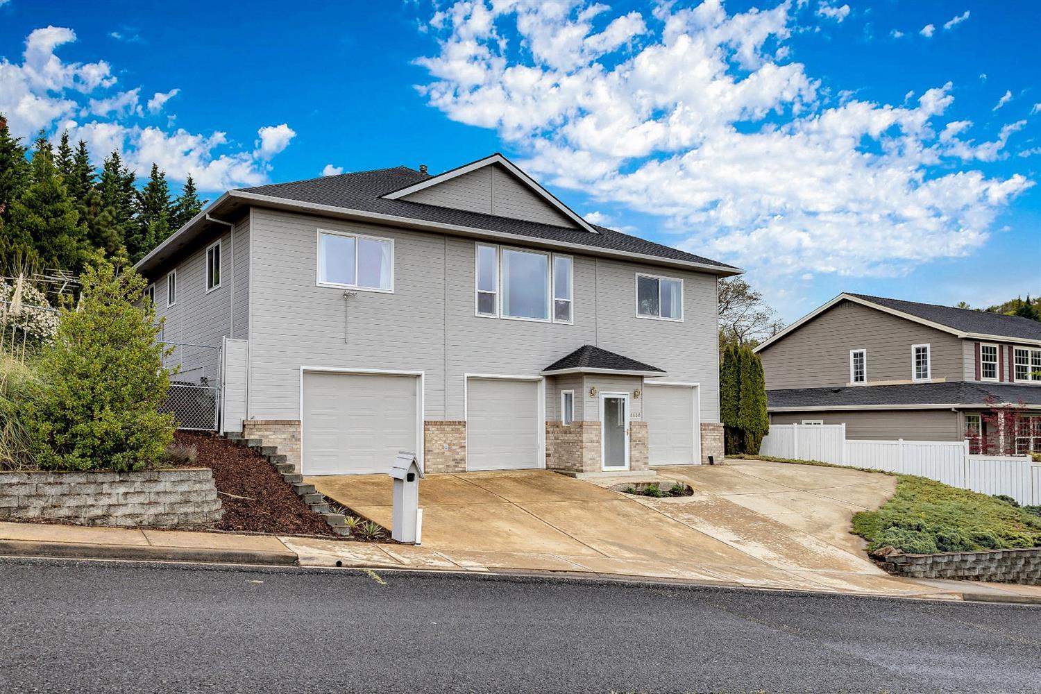 4436 Innsbruck Ridge Medford, OR 97504 - Photo 6 of 34 Additional Photo
