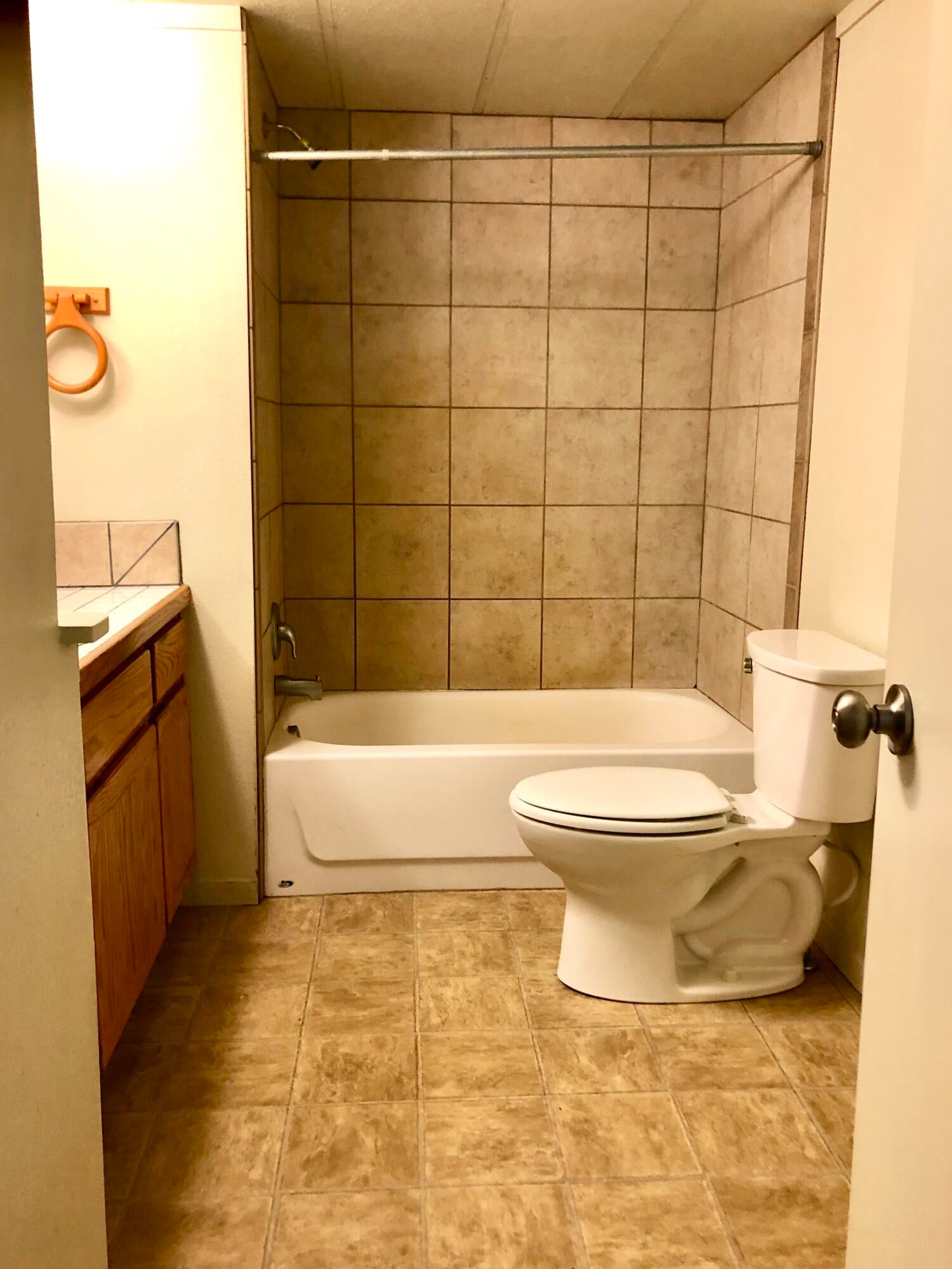 15974 Jackpine Road La Pine, OR 97739 - Photo 23 of 29 Bathroom