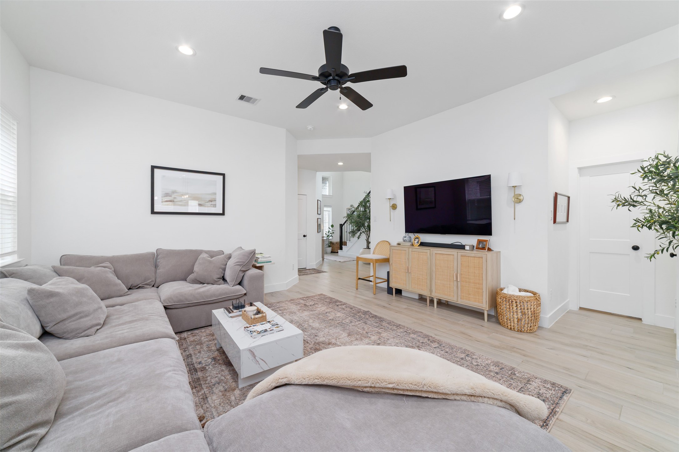 10524 Wild Rice Conroe, TX 77385 - Photo 6 of 13 living room