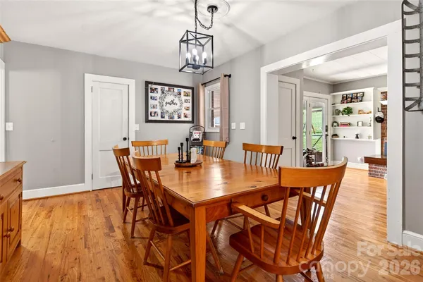 $399,000 | 1511 White Oak Road, Bakersville, NC 28705