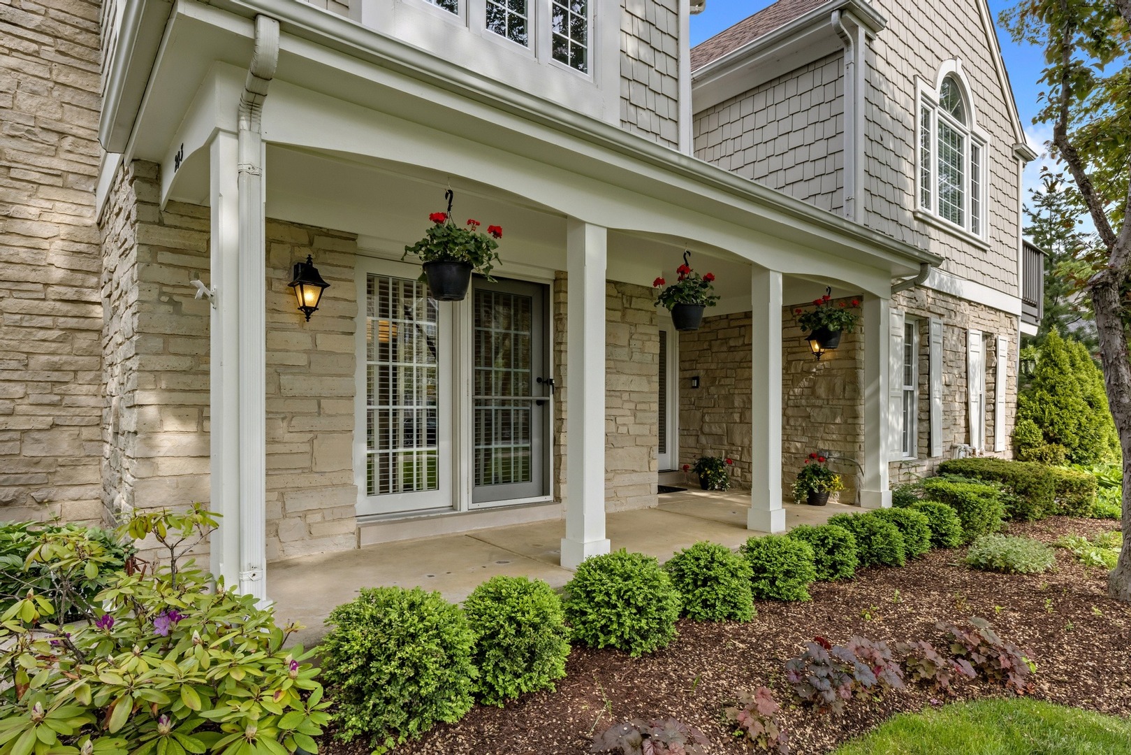 203 Racquet Club Court Hinsdale, IL 60521 - Photo 1 of 34