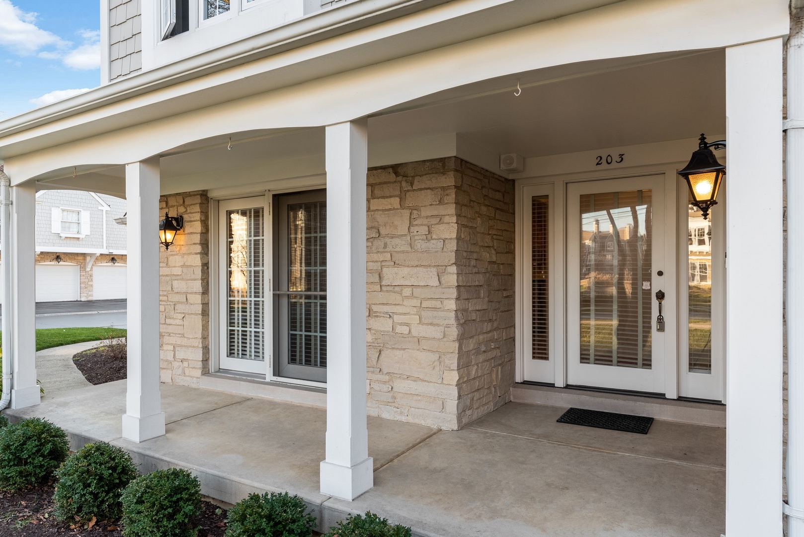 203 Racquet Club Court Hinsdale, IL 60521 - Photo 31 of 34
