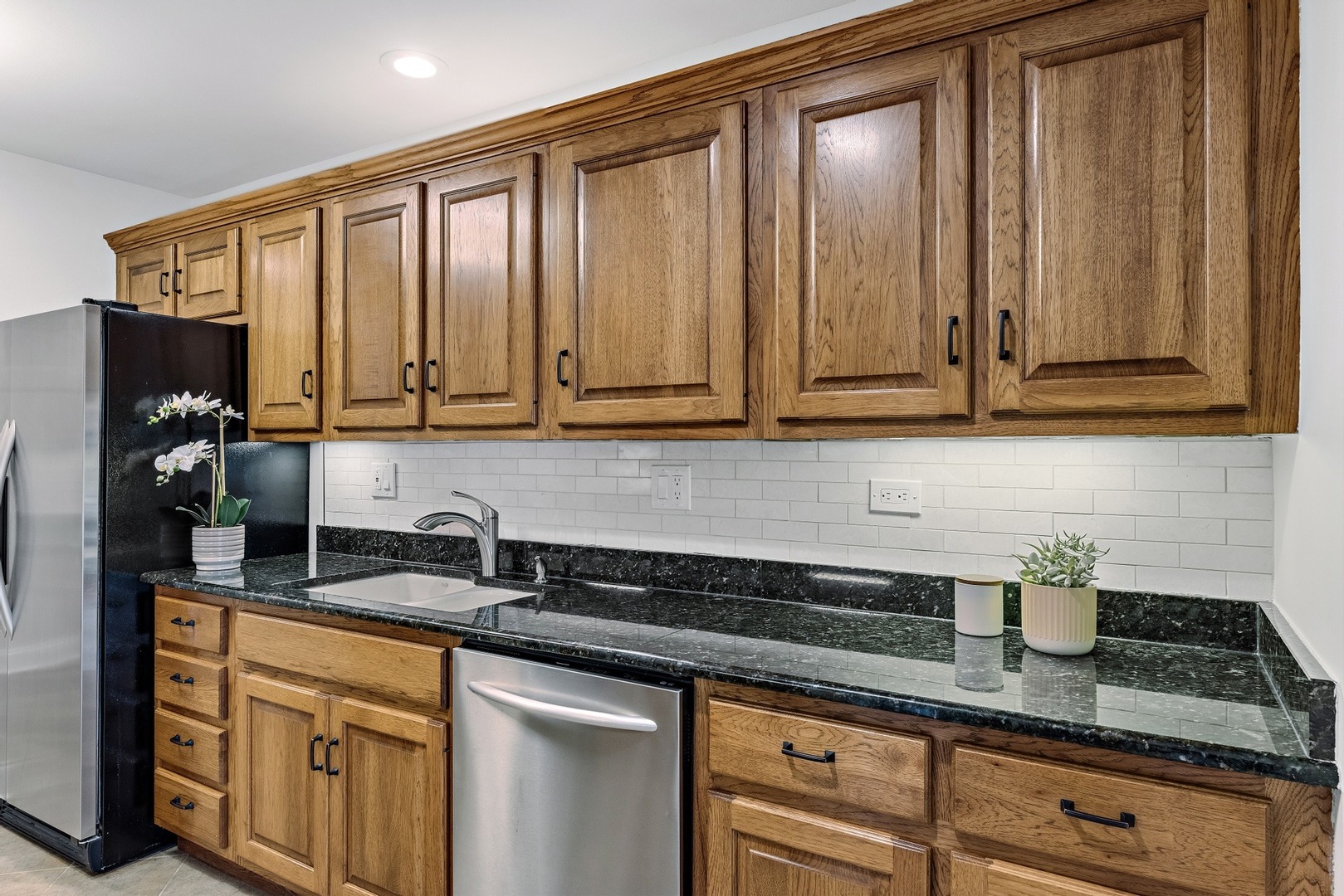 203 Racquet Club Court Hinsdale, IL 60521 - Photo 10 of 34