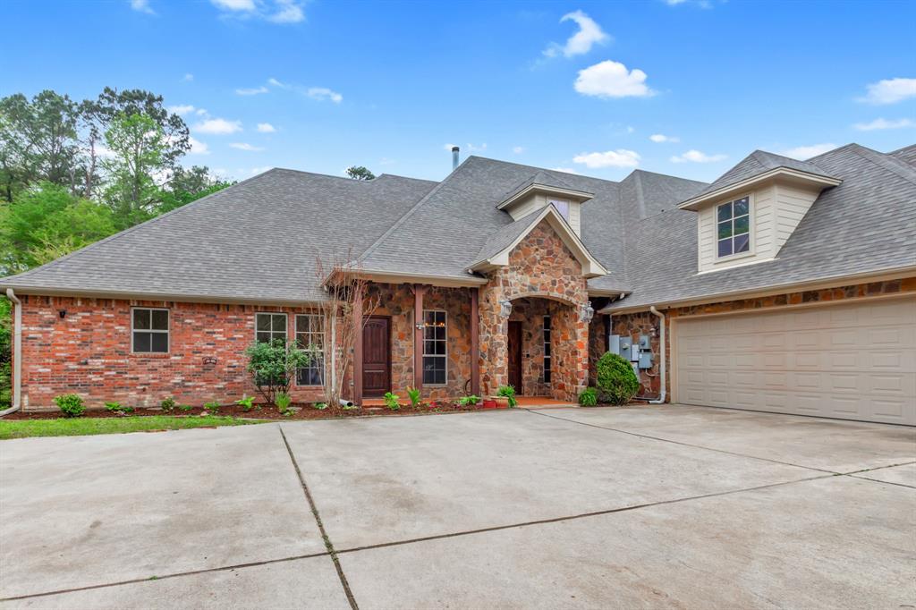 8350 FM 346 Flint, TX 75762 - Photo 1 of 39 a front view of house with yard