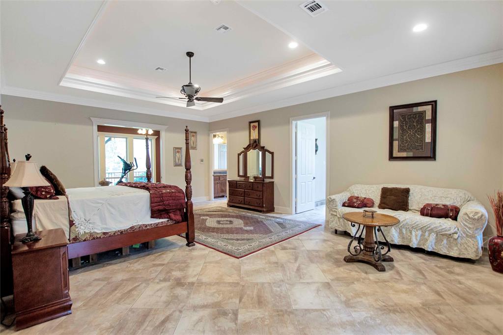 8350 FM 346 Flint, TX 75762 - Photo 29 of 39 a living room with furniture and a chandelier