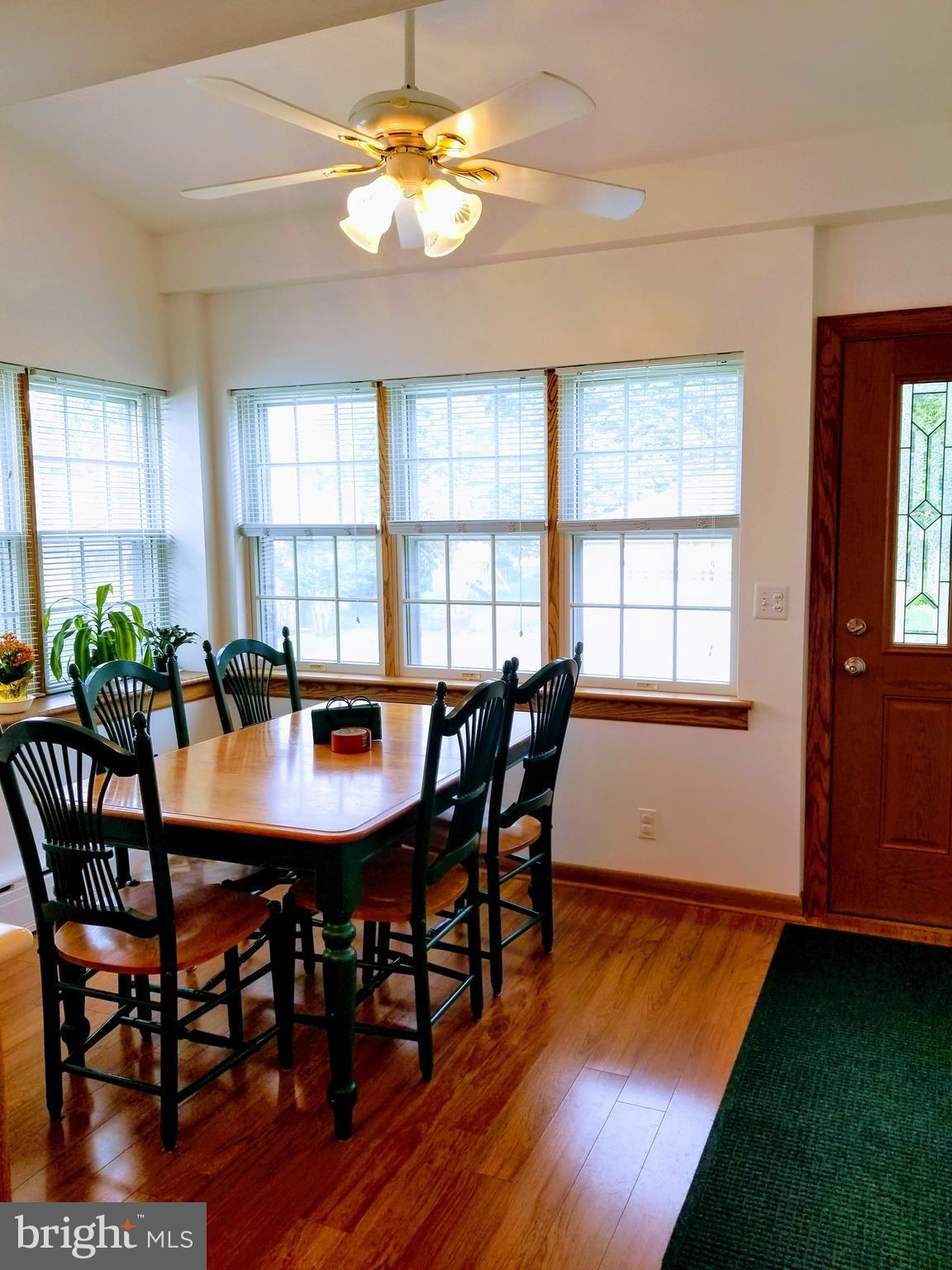 3219 Lynch Road Baltimore, MD 21219 - Photo 2 of 30 Kitchen