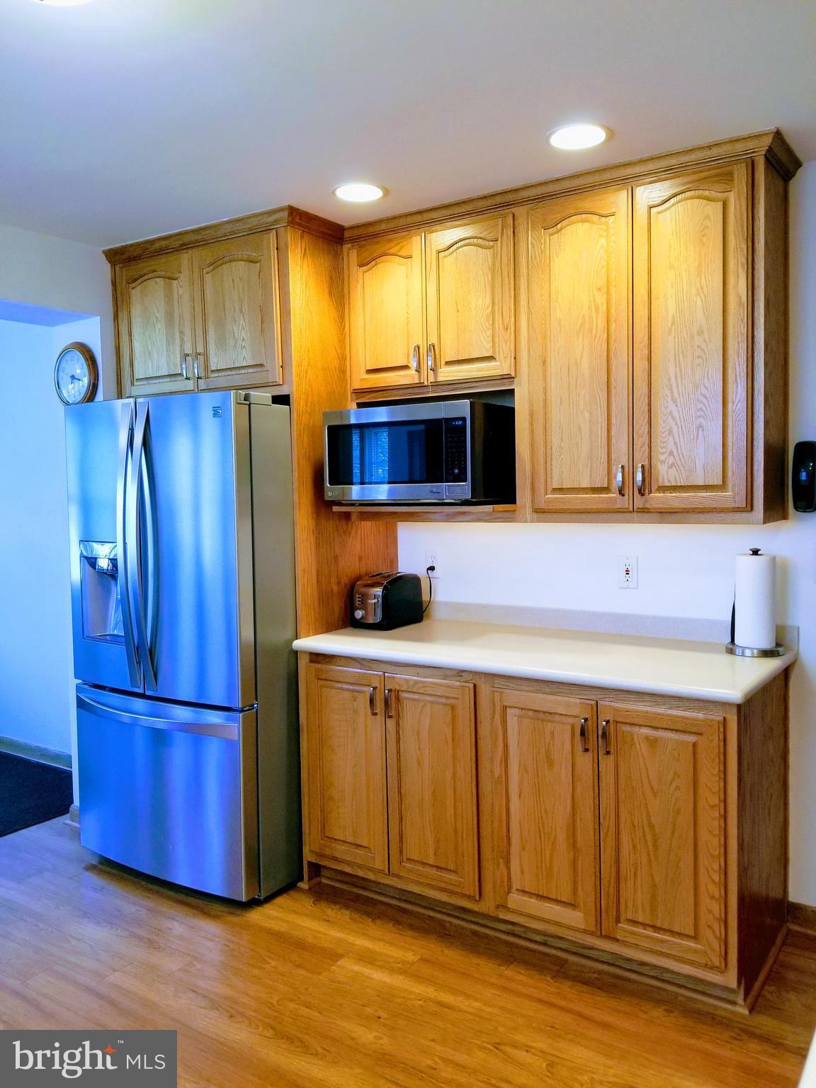 3219 Lynch Road Baltimore, MD 21219 - Photo 3 of 30 Kitchen