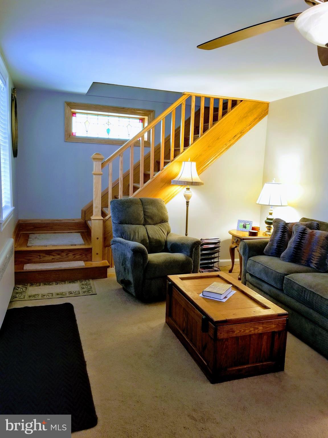 3219 Lynch Road Baltimore, MD 21219 - Photo 21 of 30 Living Room