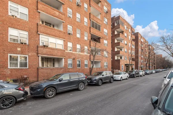 $245,000 | 34-41 85th Street, Unit 4D | Jackson Heights