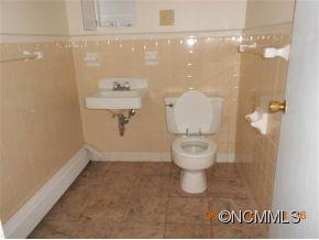 35 Oak Street Clyde, NC 28721 - Photo 5 of 8 Gallery Image 5
