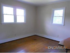 35 Oak Street Clyde, NC 28721 - Photo 7 of 8 Gallery Image 7