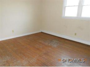 35 Oak Street Clyde, NC 28721 - Photo 8 of 8 Gallery Image 8