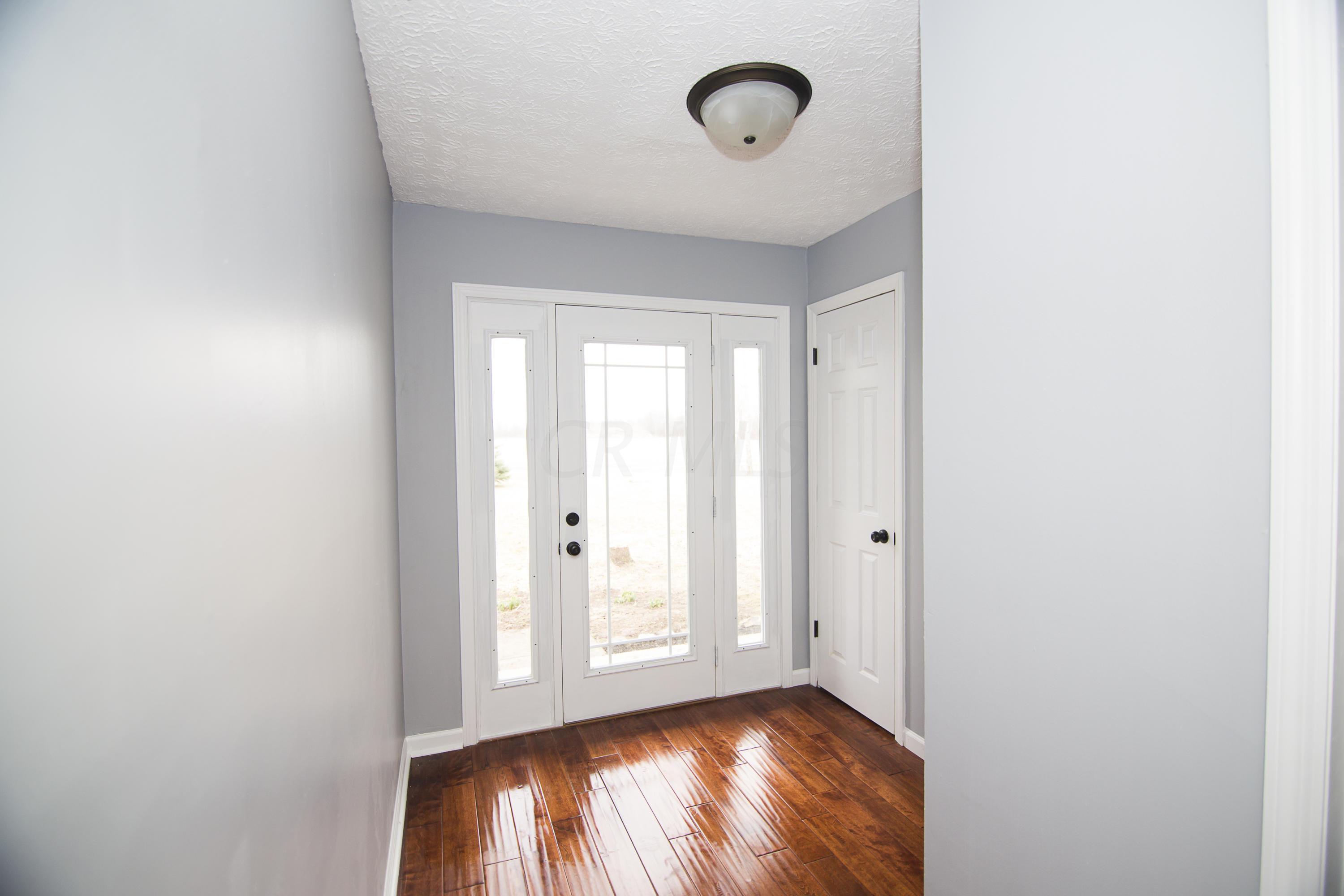 8226 Harlem Road Westerville, OH 43081 - Photo 12 of 49