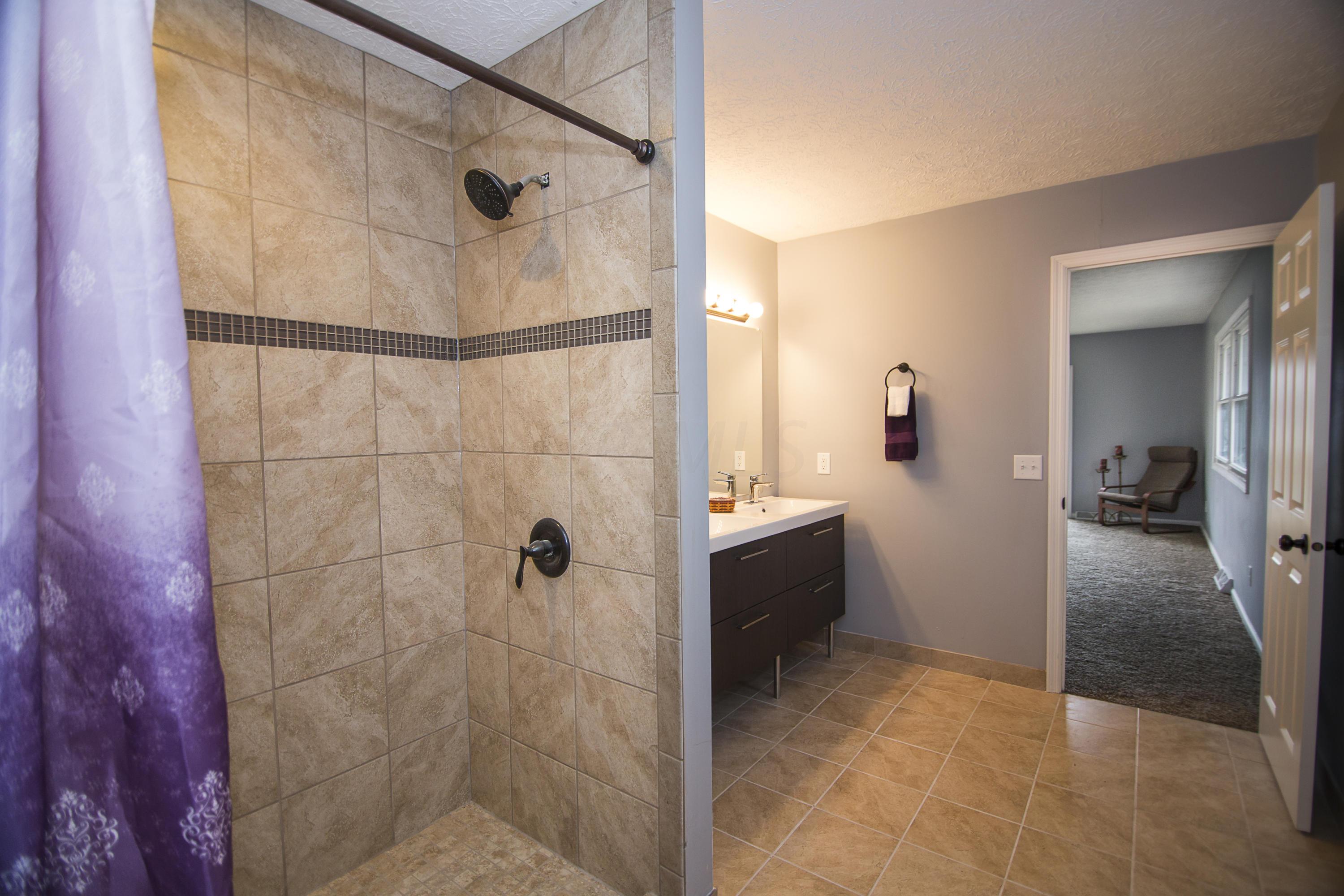 8226 Harlem Road Westerville, OH 43081 - Photo 30 of 49