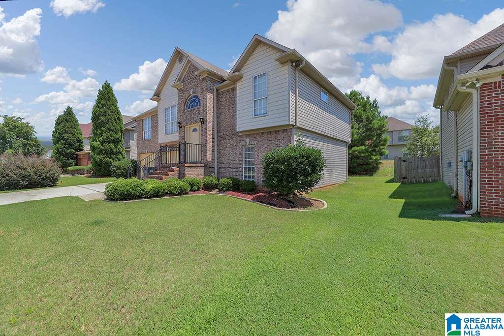 5244 Summerset Way Bessemer, AL 35022 - Photo 3 of 33