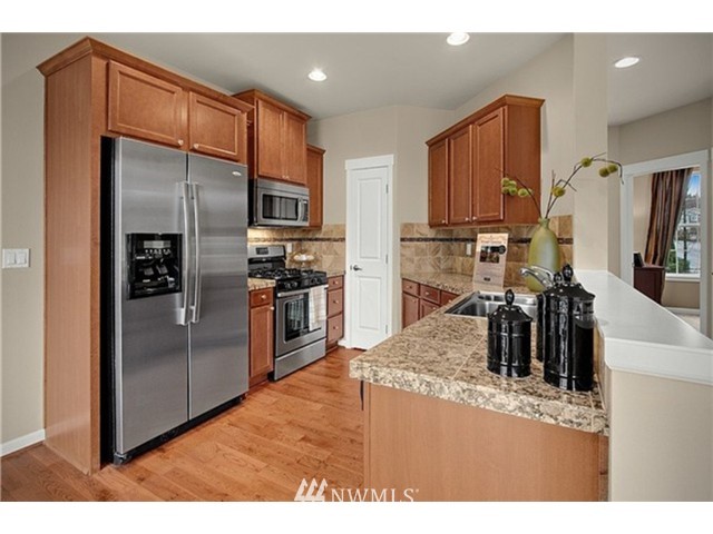 21830 38th Drive Southeast Bothell, WA 98021 - Photo 8 of 14