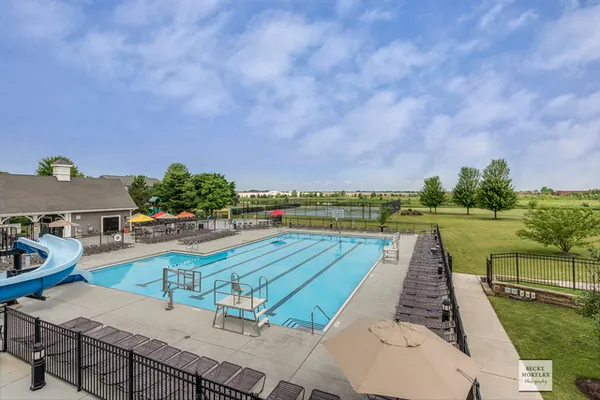$619,900 | 293 Bluegrass Parkway, Oswego, IL 60543