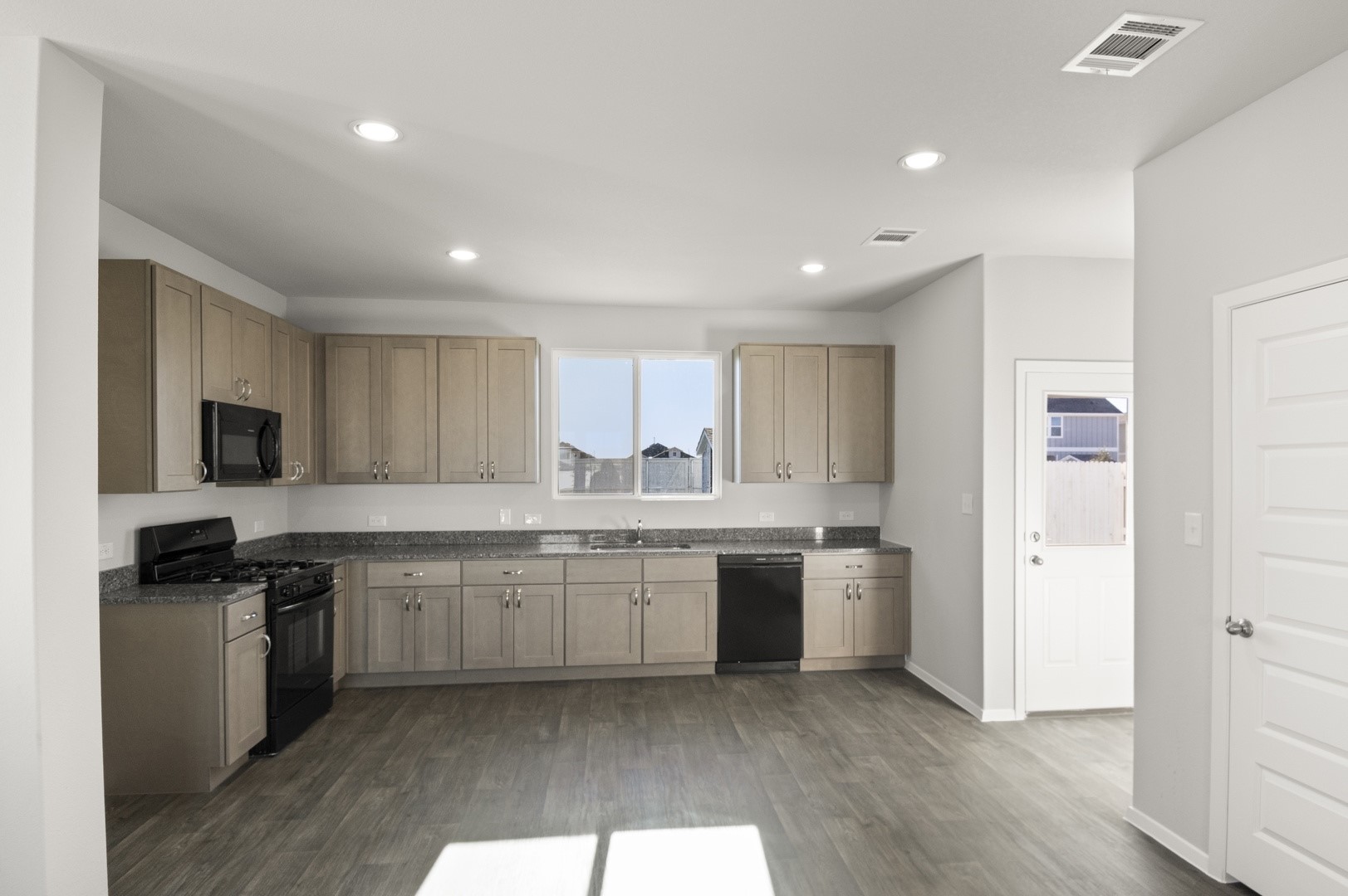 158 Daylily Drive Elgin, TX 78621 - Photo 18 of 31