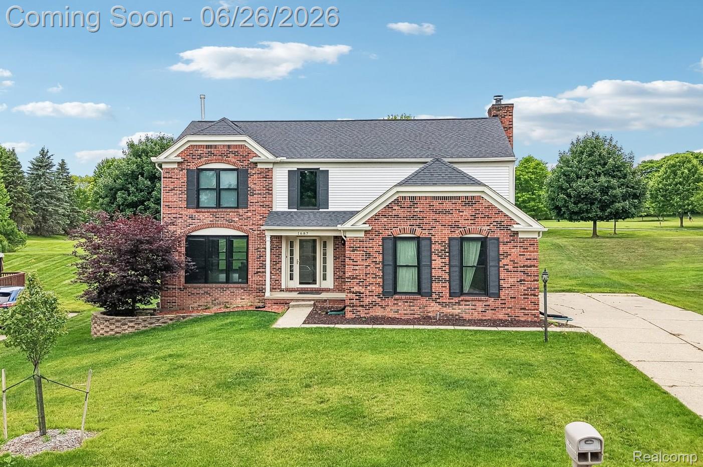 1687 Grandview Drive